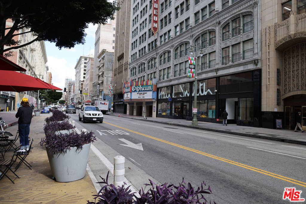 849 S Broadway - Photo 62