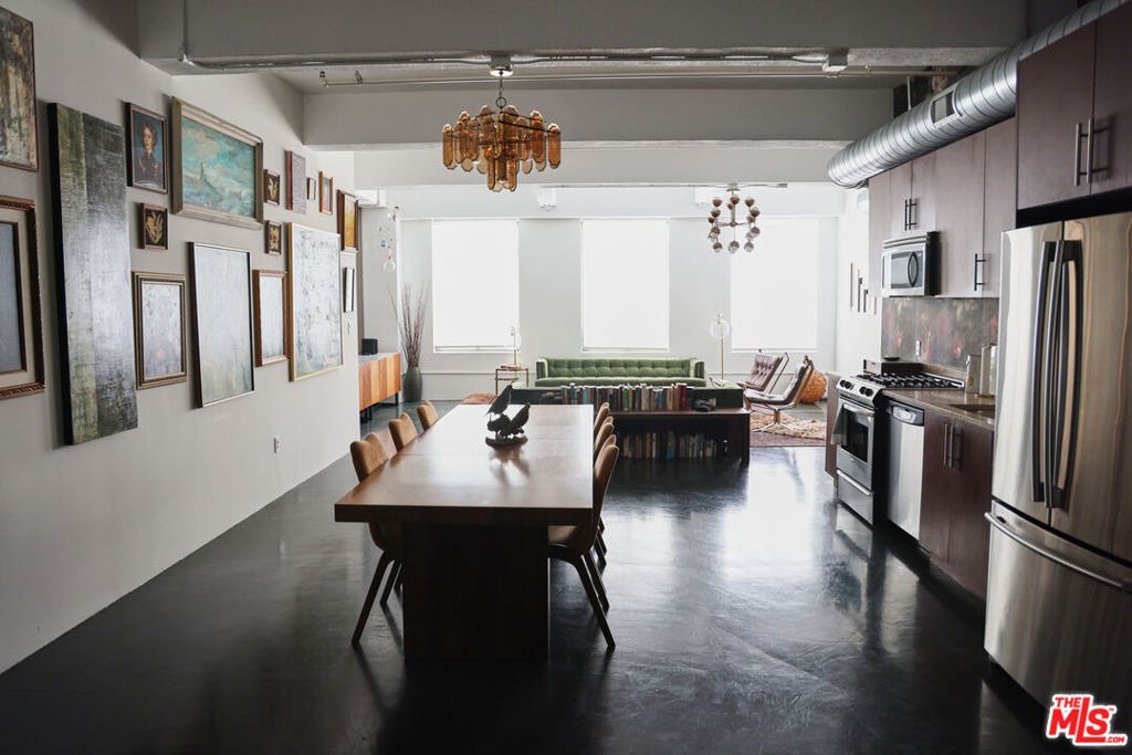 849 S Broadway - Photo 19