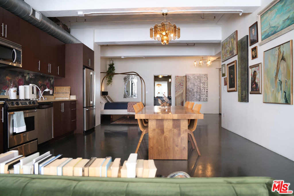 849 S Broadway - Photo 16