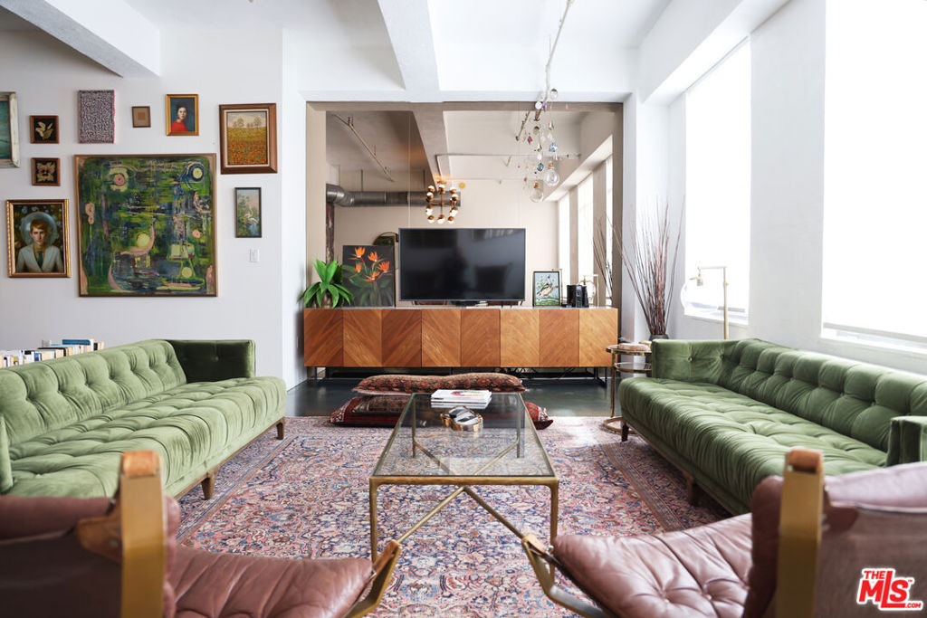 849 S Broadway - Photo 15