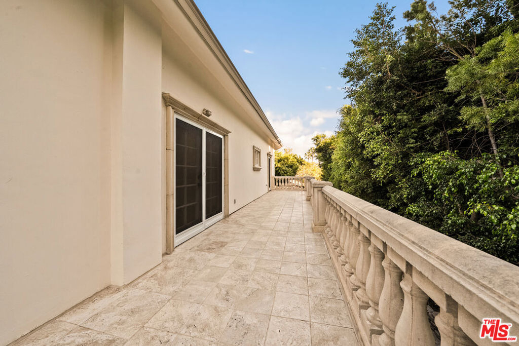 1109 Pine Drive - Photo 33