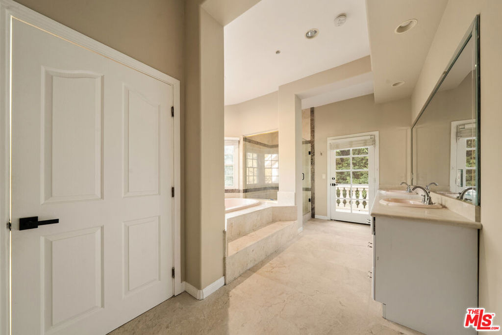 1109 Pine Drive - Photo 35