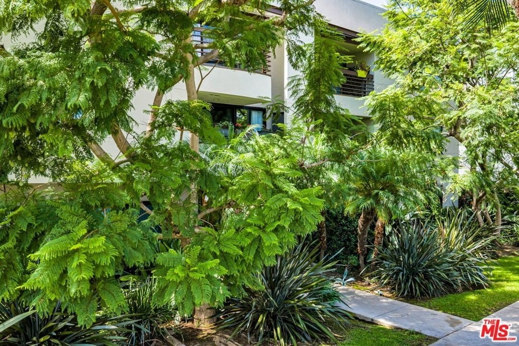 1144 12th Street - Photo 1