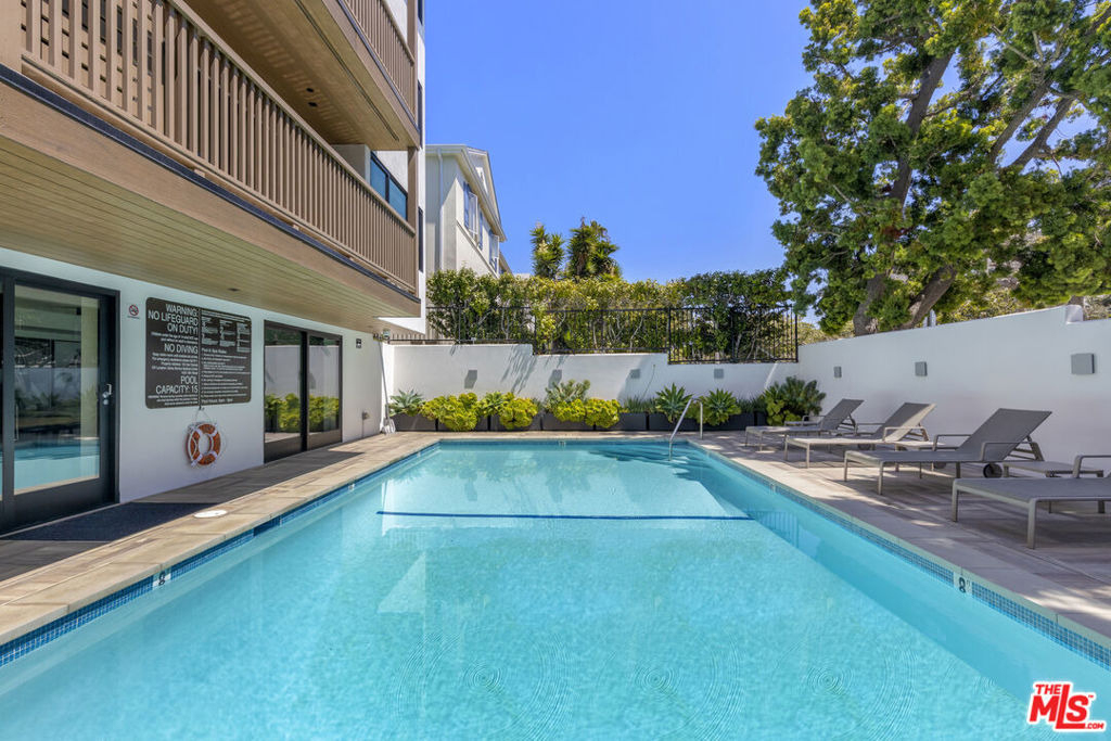 153 San Vicente Boulevard - Photo 18