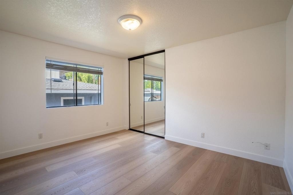 4766 Noyes St - Photo 21