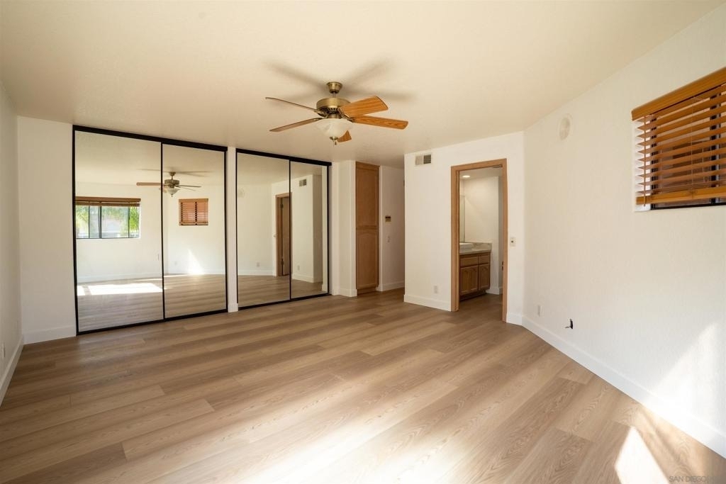 4766 Noyes St - Photo 16