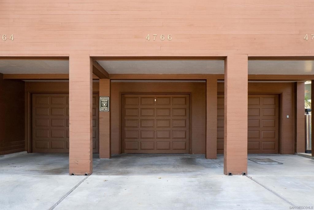 4766 Noyes St - Photo 1