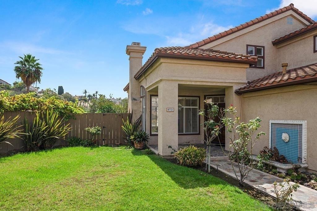 8721 Edulis Ct - Photo 3