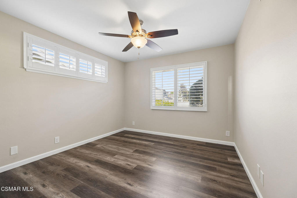 2066 Dwight Avenue - Photo 28