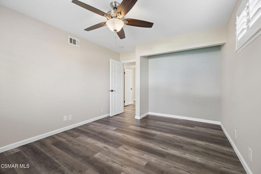 2066 Dwight Avenue - Photo 29
