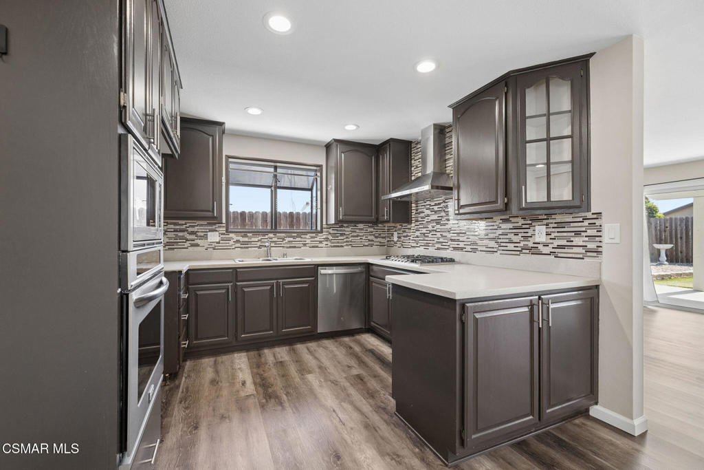 2066 Dwight Avenue - Photo 22