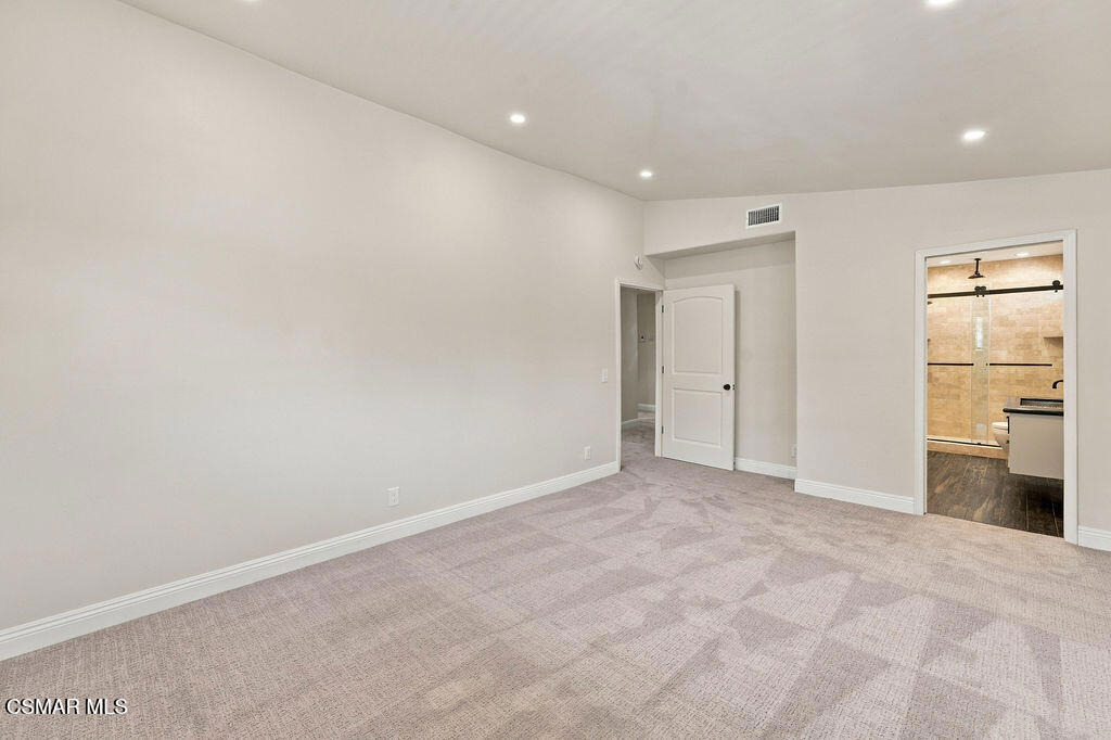 5769 Nutwood Circle - Photo 11