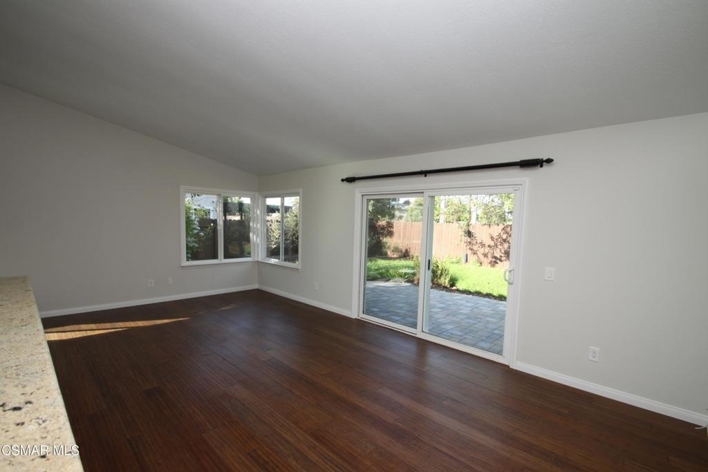 4745 Avedon Road - Photo 4