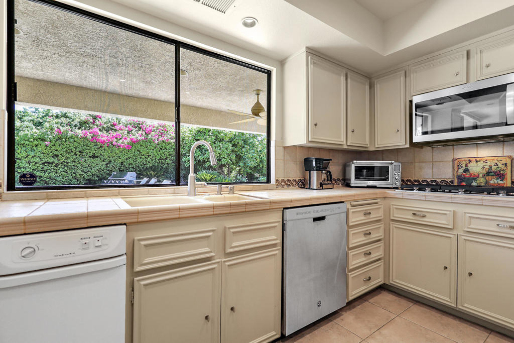 45550 Navajo Road - Photo 18