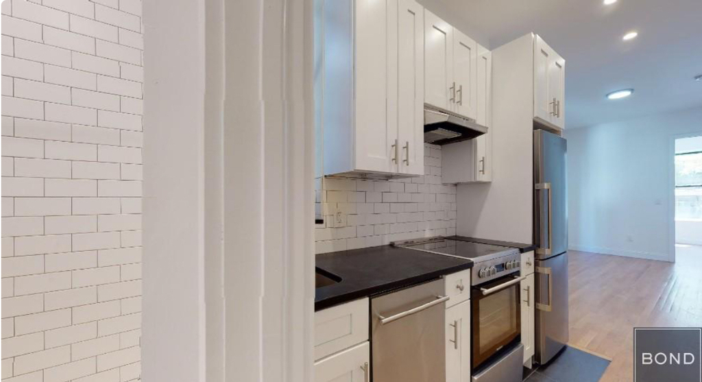 West 50th Street - Photo 1