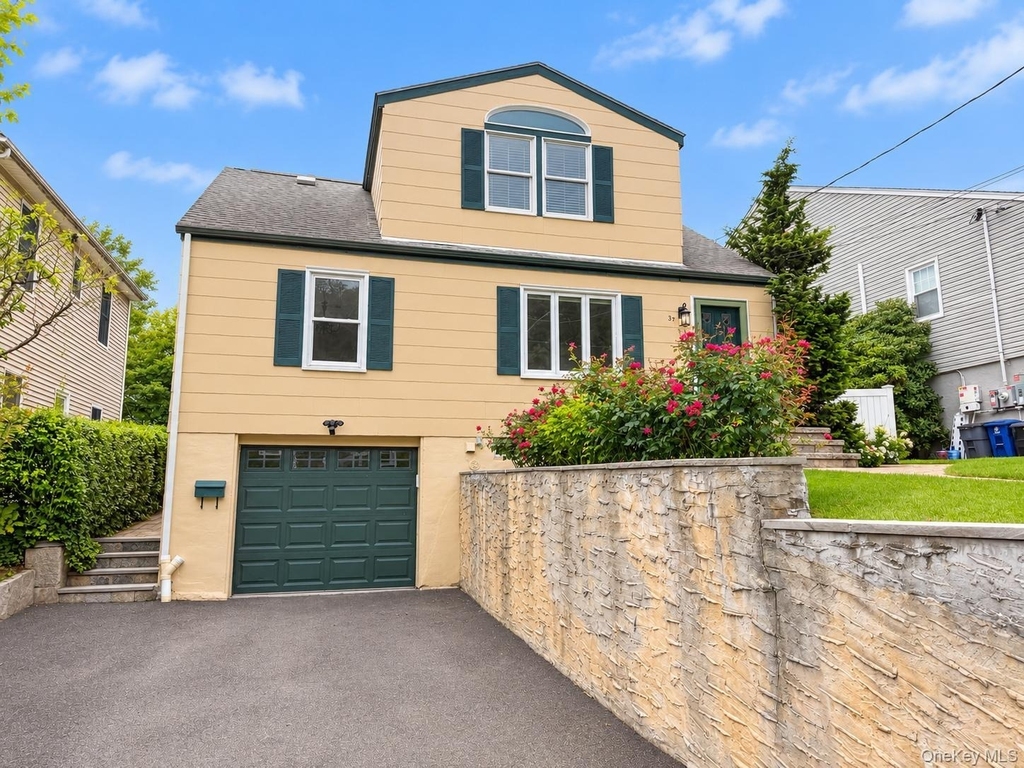 37 Harding Avenue - Photo 1