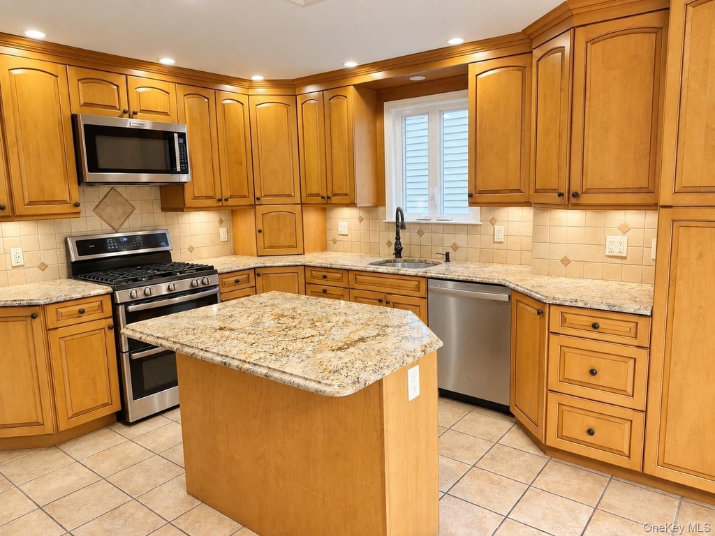 37 Harding Avenue - Photo 5