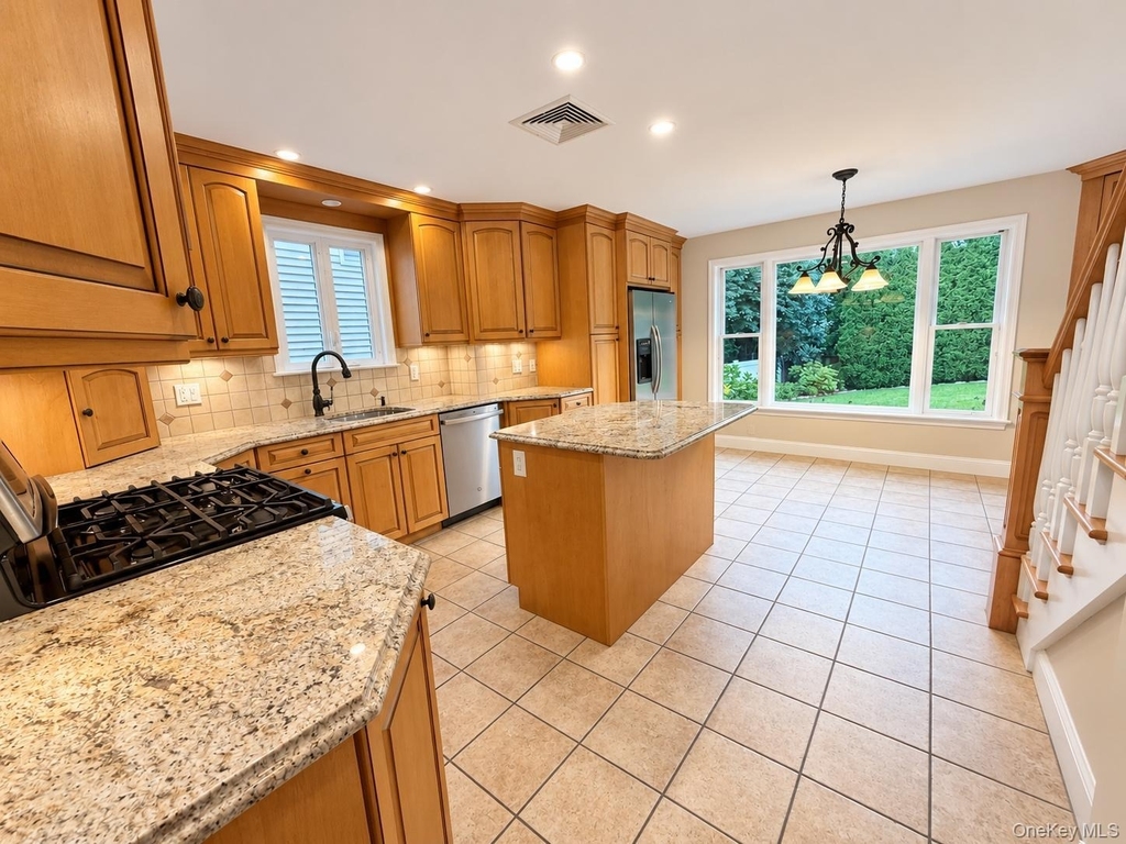 37 Harding Avenue - Photo 4