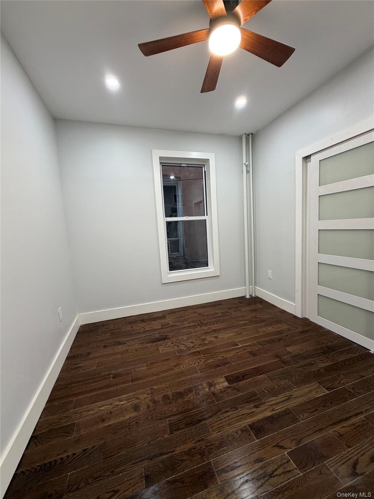 90-11 77th Street - Photo 5