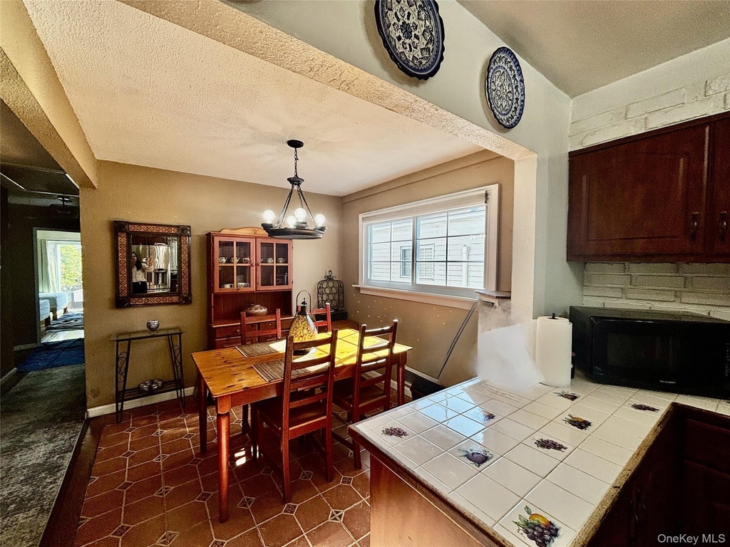 254-40 Craft Avenue - Photo 4