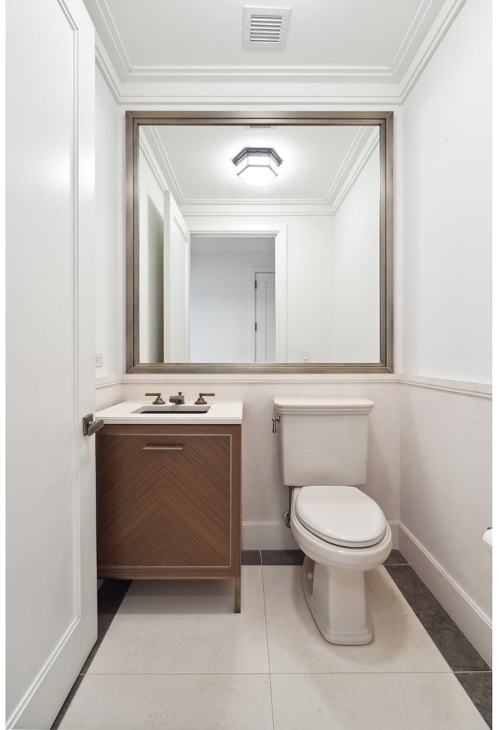 100 Barclay Street - Photo 11