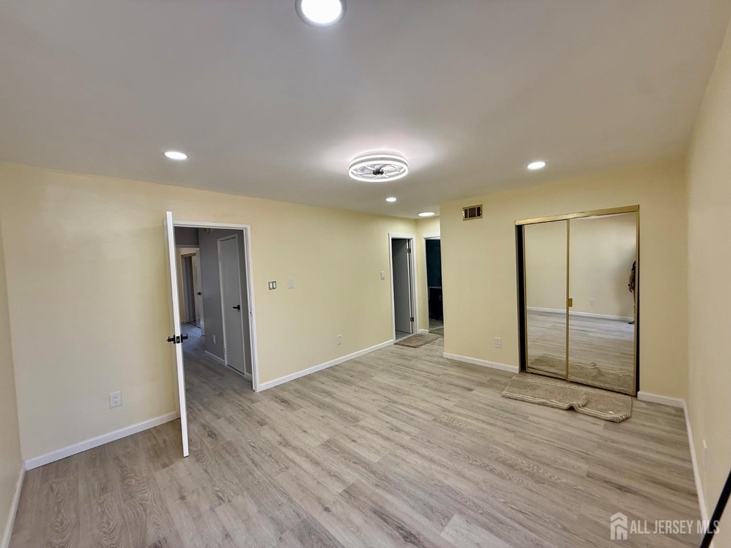 1502 Bromley Estates - Photo 10