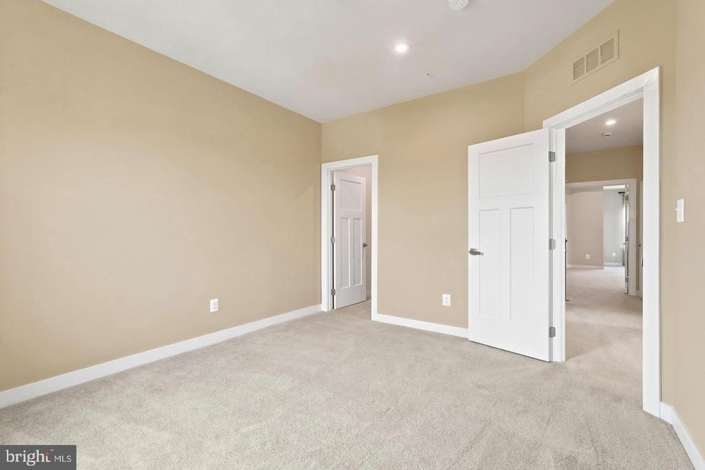 24274 Thurso Square - Photo 60