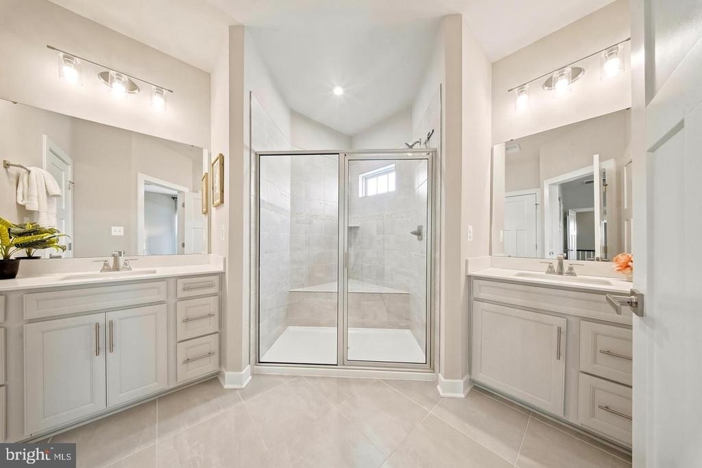 24274 Thurso Square - Photo 9