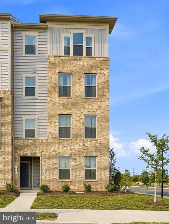 24274 Thurso Square - Photo 11