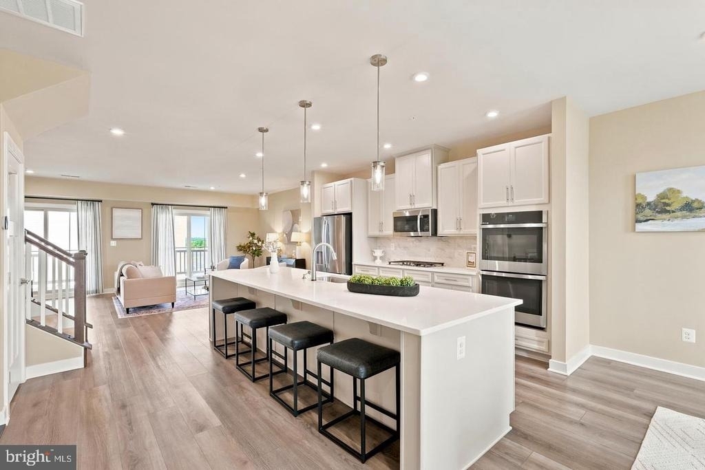 24274 Thurso Square - Photo 20