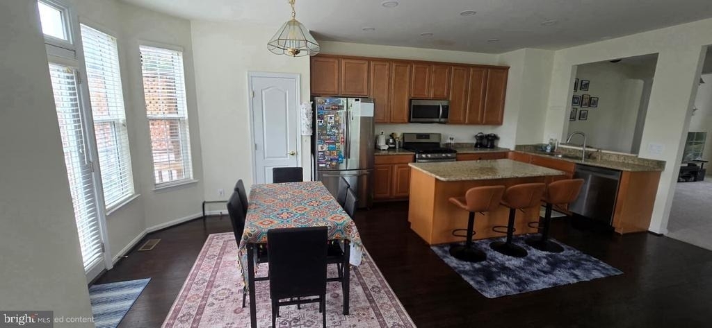 24704 Clock Tower Square - Photo 5