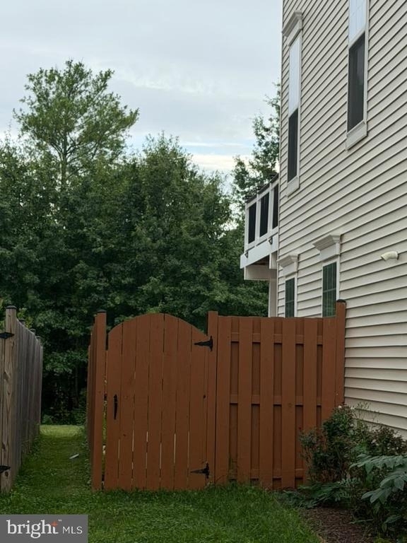 43357 Hominy Terrace - Photo 2