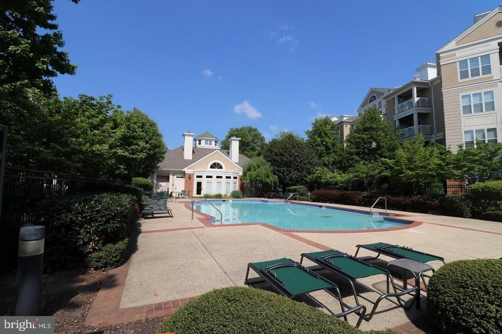 2204 Westcourt Lane - Photo 12
