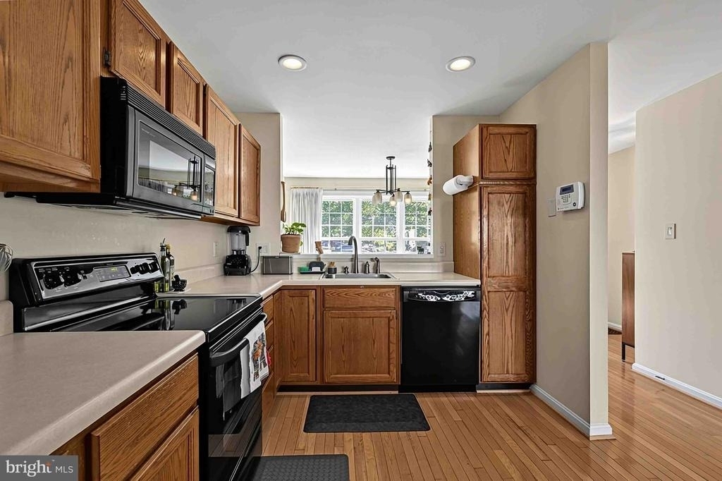 5668 Gosling Drive - Photo 11