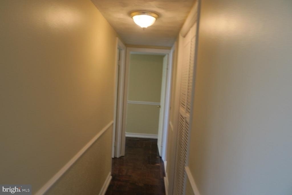 5801 Quantrell Avenue - Photo 10