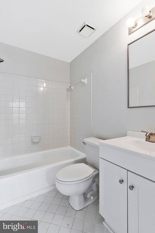 208 Ellsworth Street - Photo 24