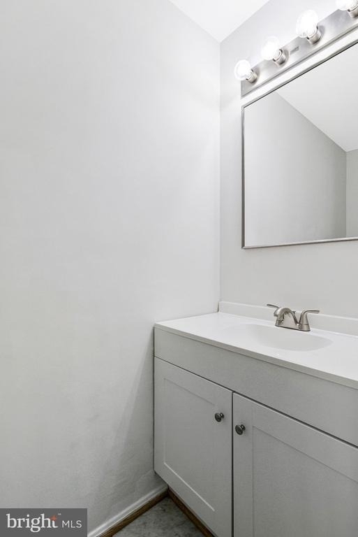 208 Ellsworth Street - Photo 11