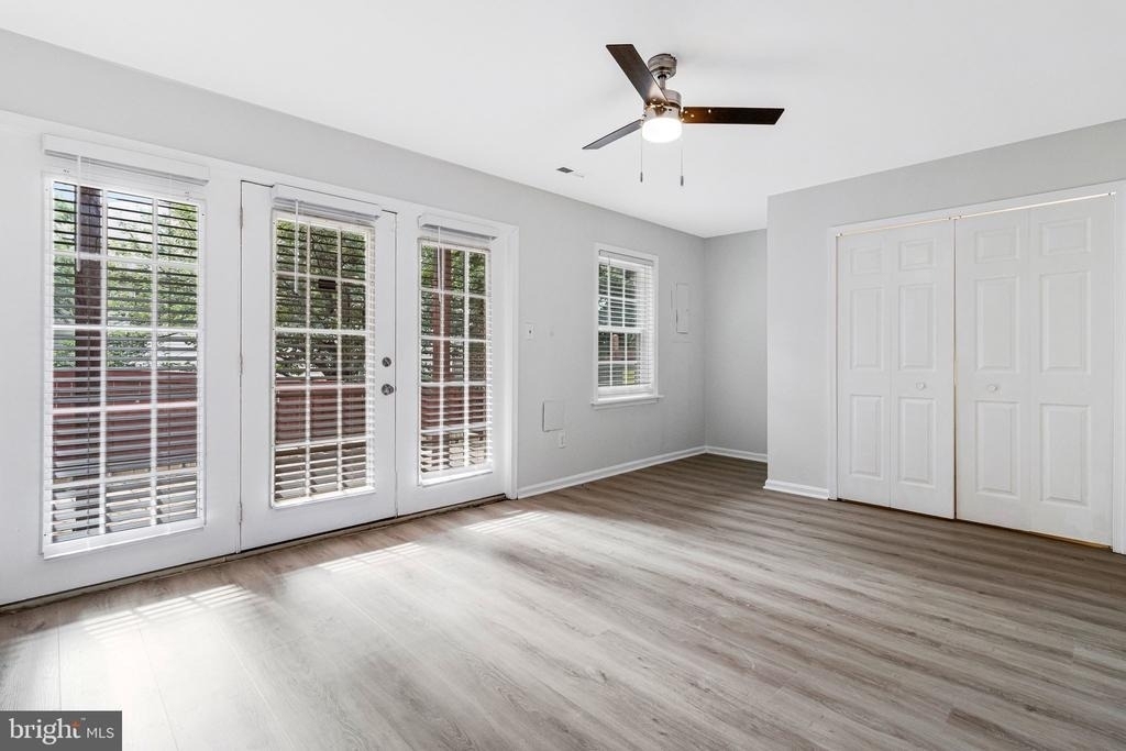 208 Ellsworth Street - Photo 33