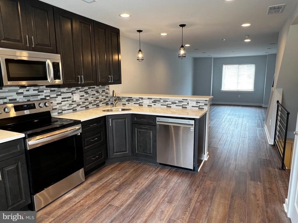 2543 Manton Street - Photo 7