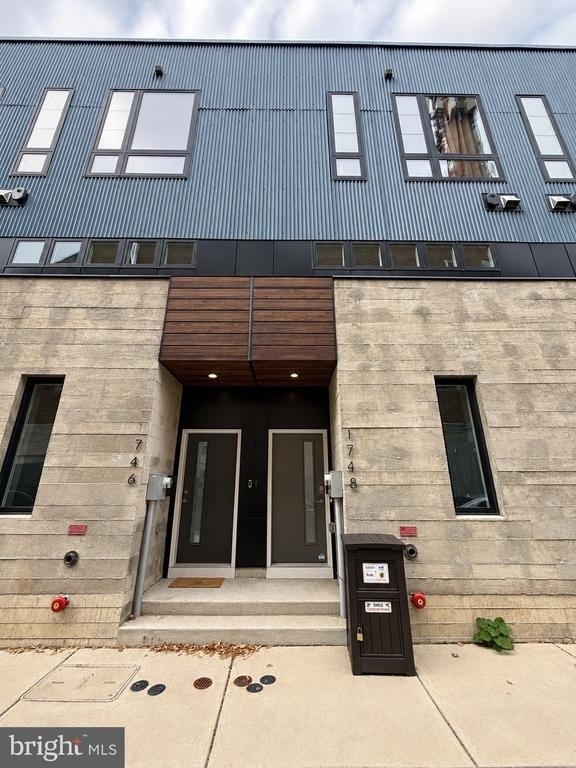 1748 N Hope Street - Photo 1
