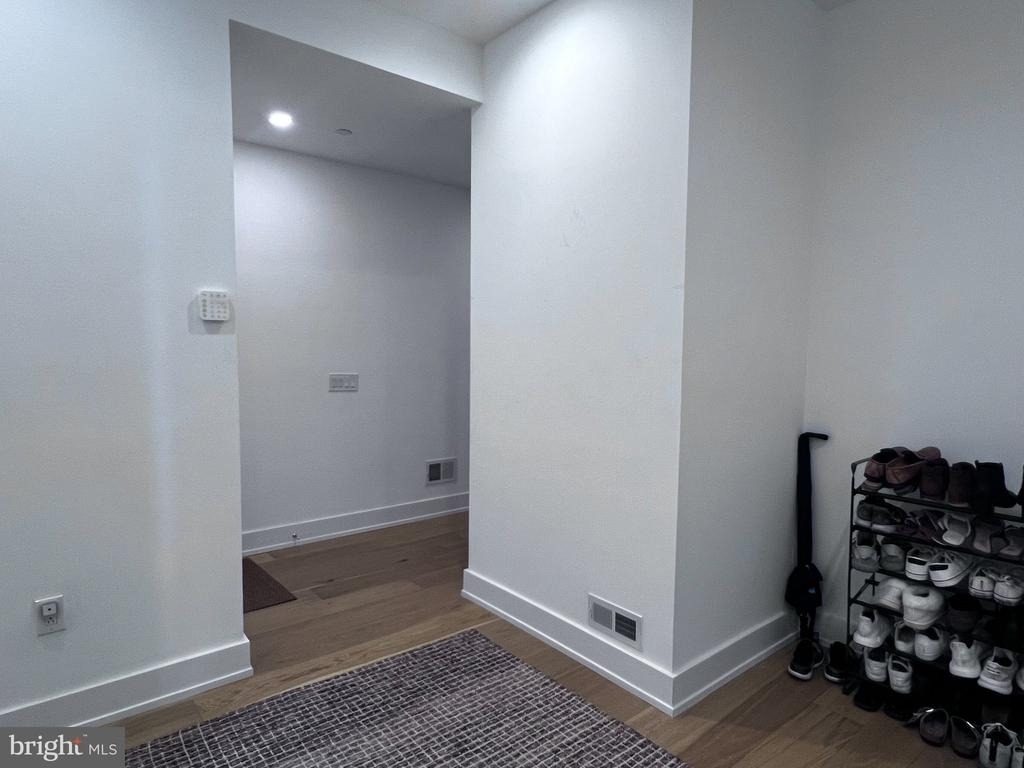 1748 N Hope Street - Photo 5