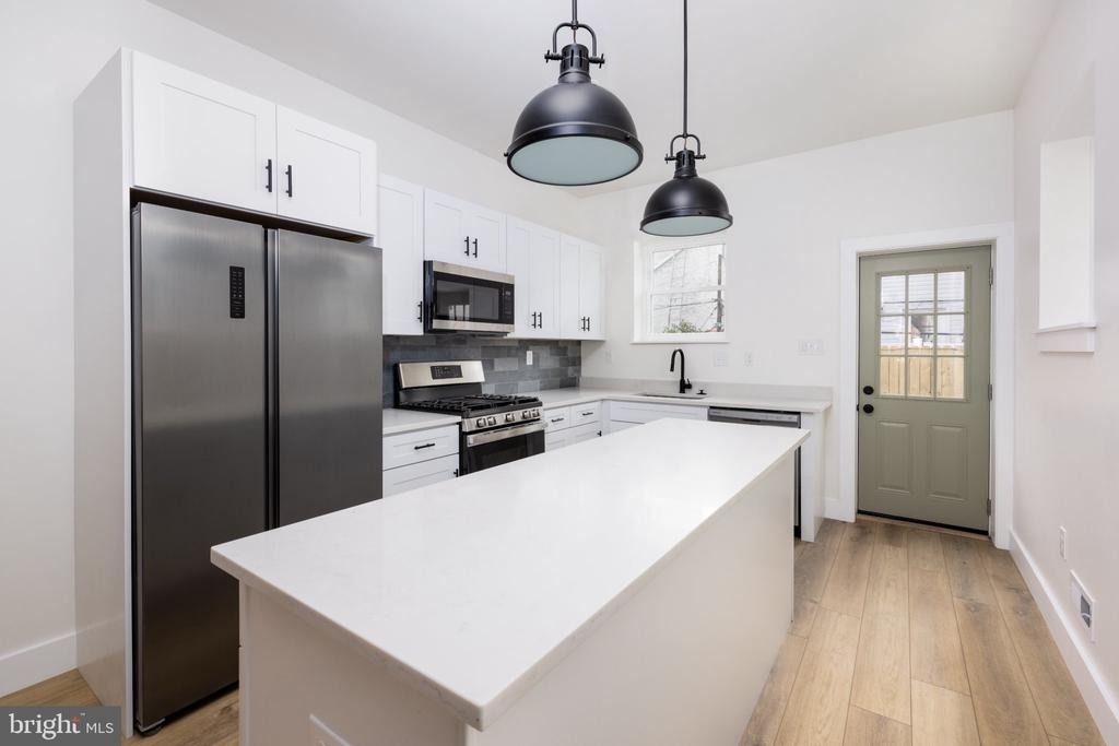 1810 Tasker Street - Photo 1
