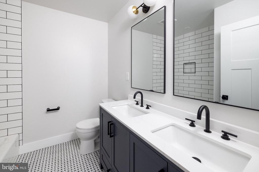 1810 Tasker Street - Photo 8