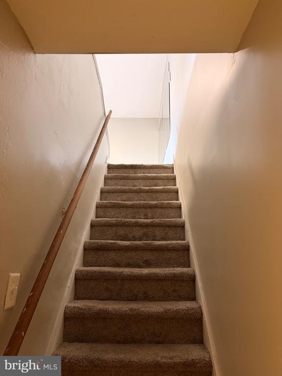 359 New Street - Photo 13
