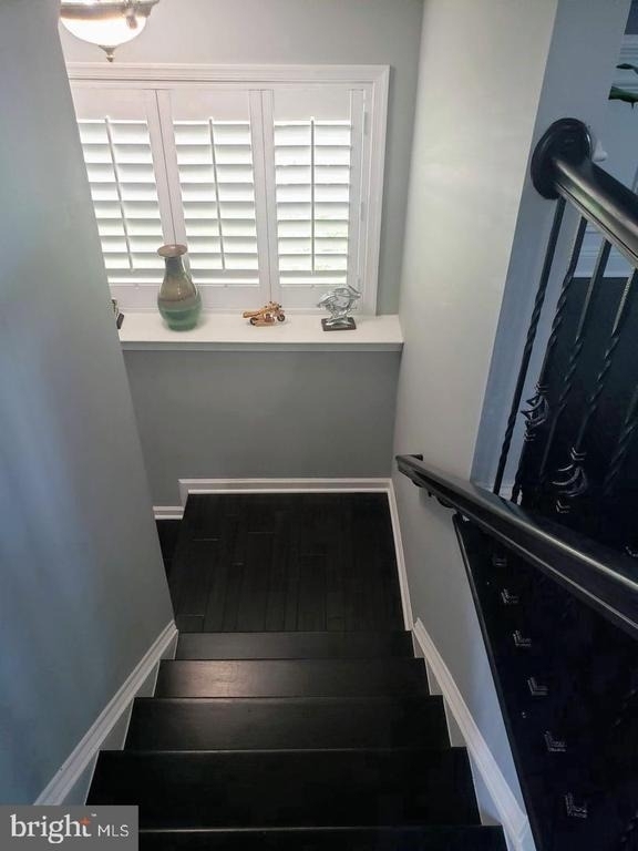 8005 Grayden Lane - Photo 10