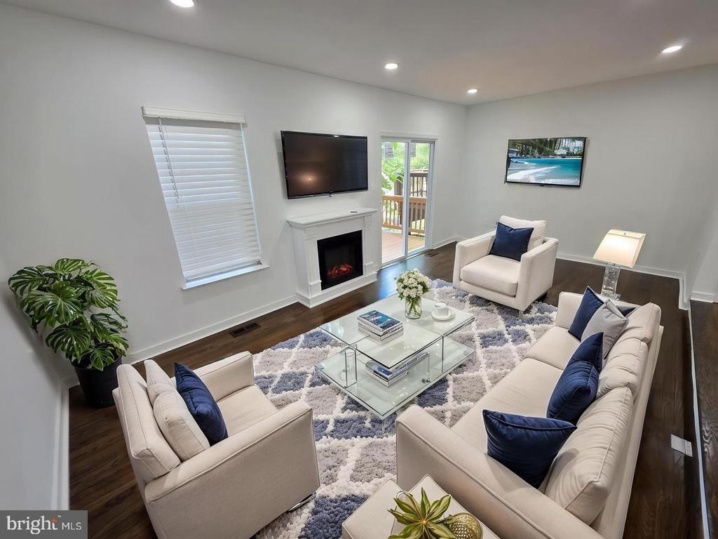 23 Grotto Court - Photo 2