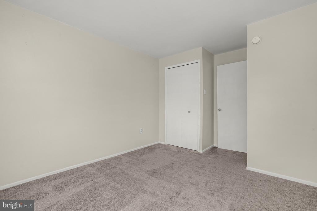 10738 Bridlerein Terrace - Photo 23