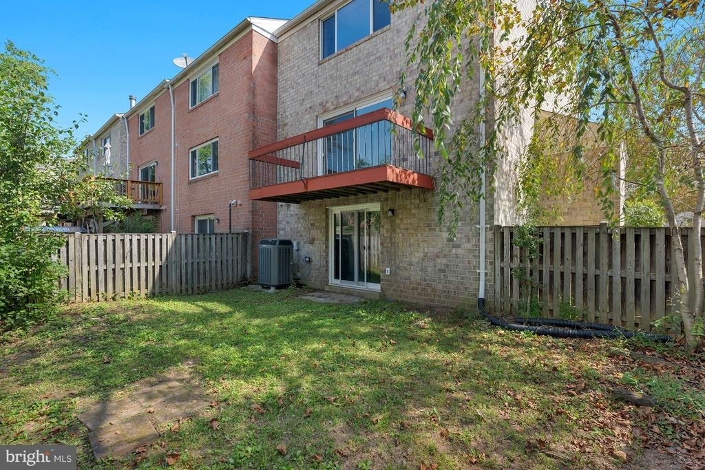 10738 Bridlerein Terrace - Photo 31