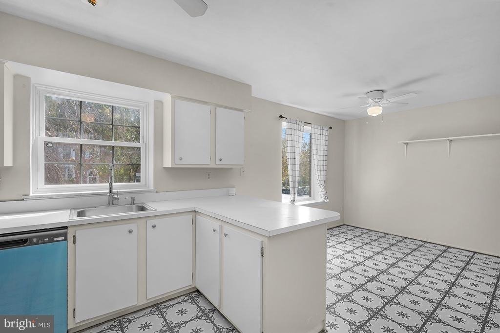 10738 Bridlerein Terrace - Photo 13
