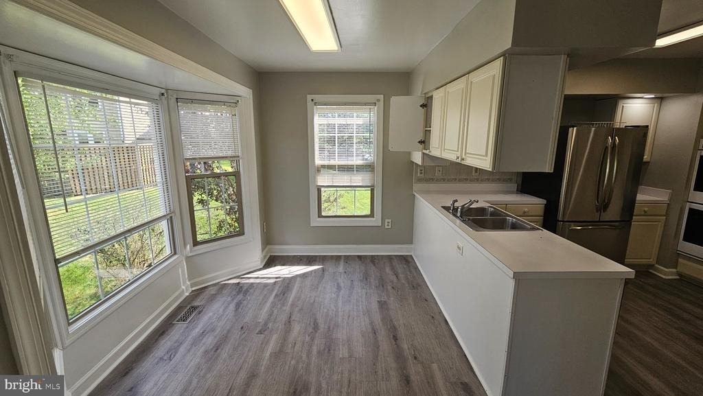 6089 Flagstone Court - Photo 5